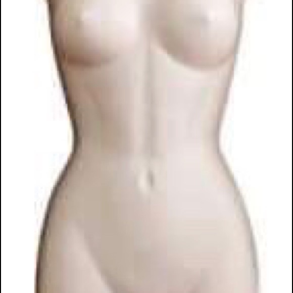 1 long beige mannequin & stand - Picture 1 of 1